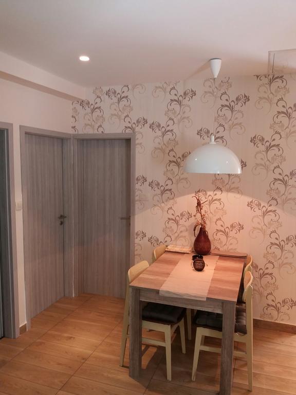Apartment Maria Banjol Eksteriør bilde